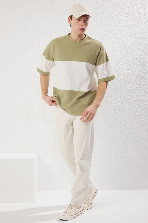 Trendyol Camiseta oversize manga corta verde