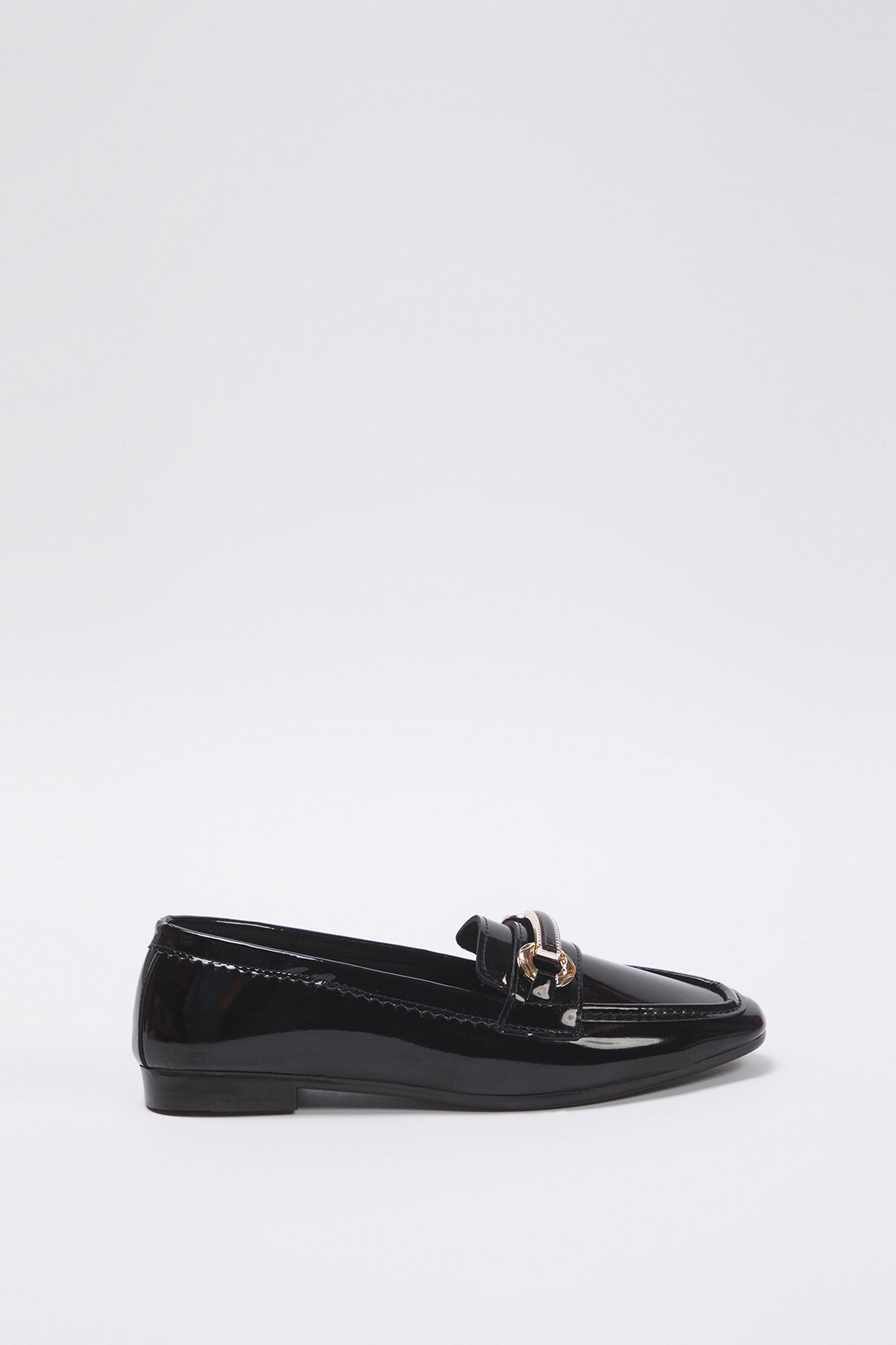 Trendyol Mocassins de efeito verniz