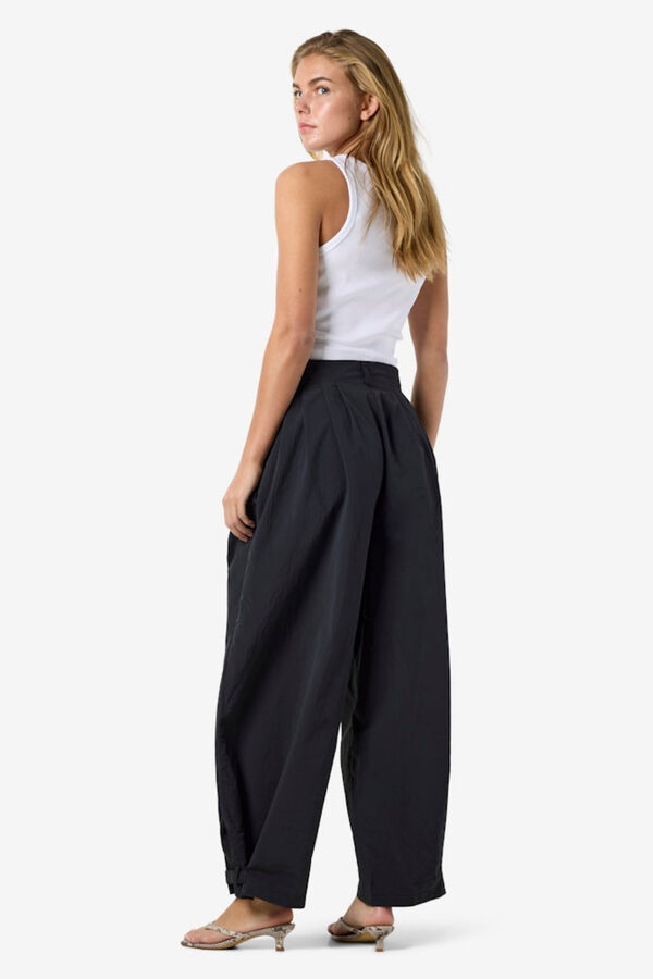 Noisy May Balloon long trousers with darts grey