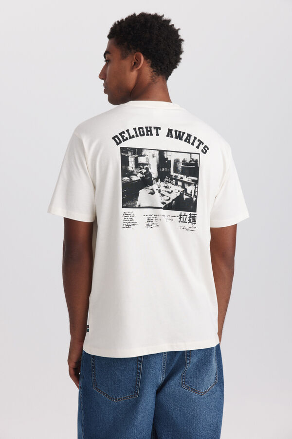 Springfield T-shirt delight awaits white