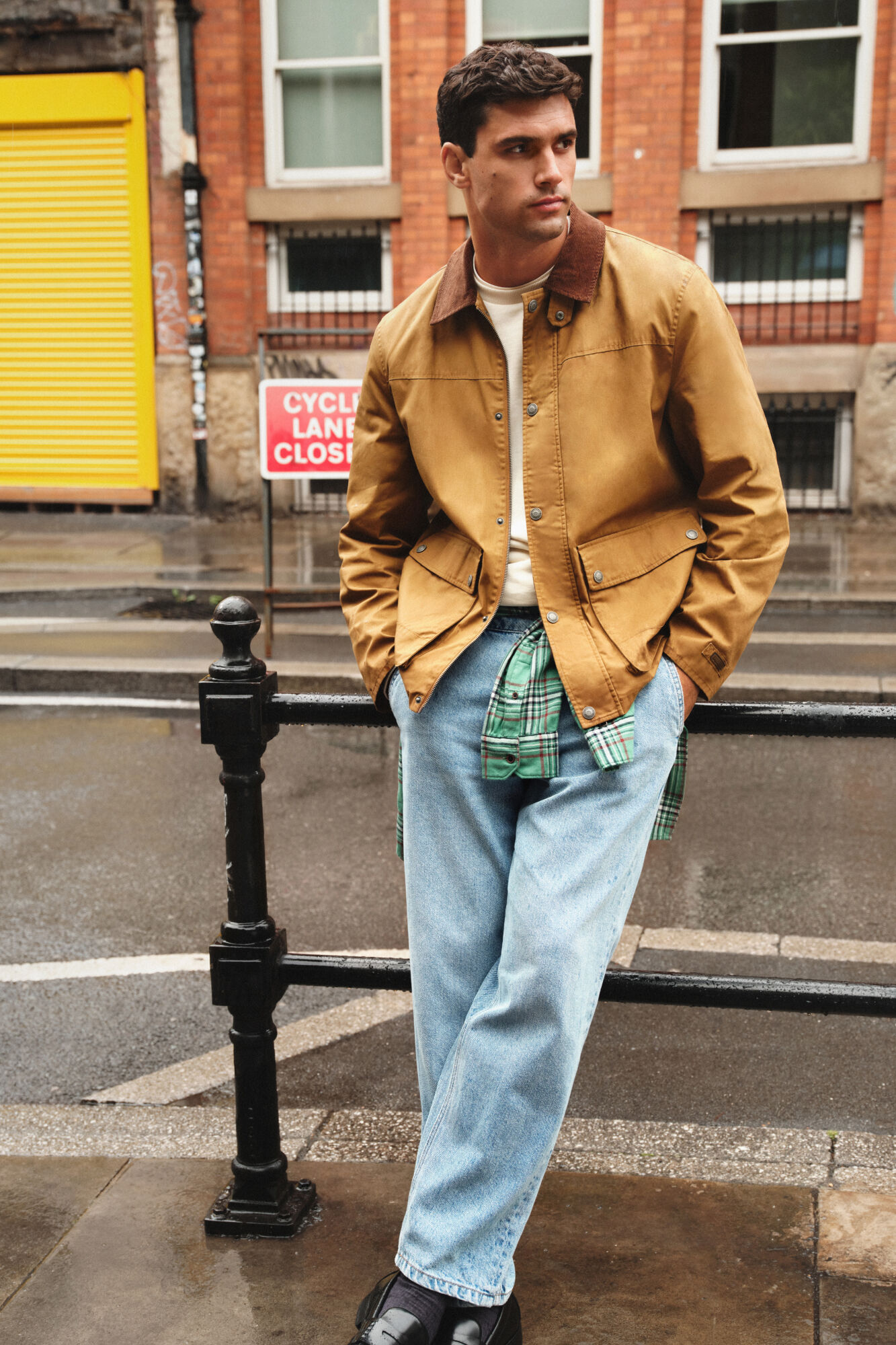 Springfield corduroy neck short parka