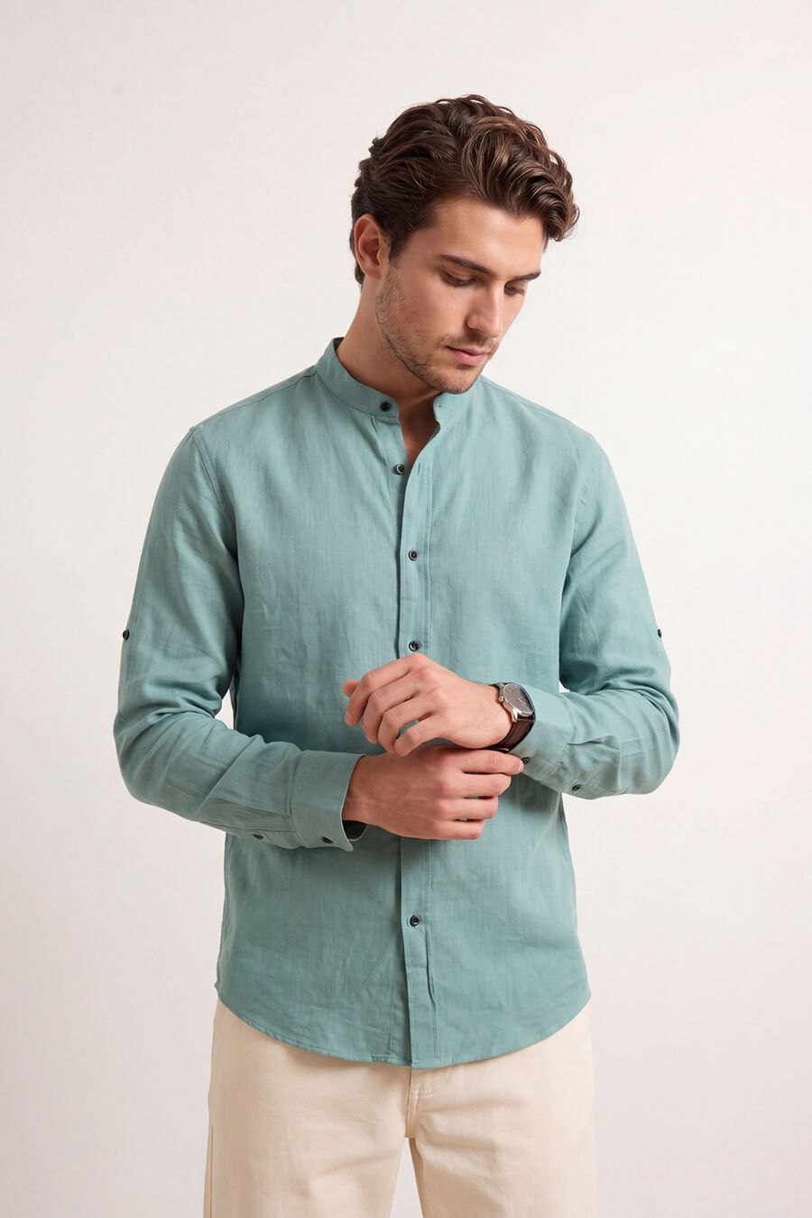 Camisa con cuello mao