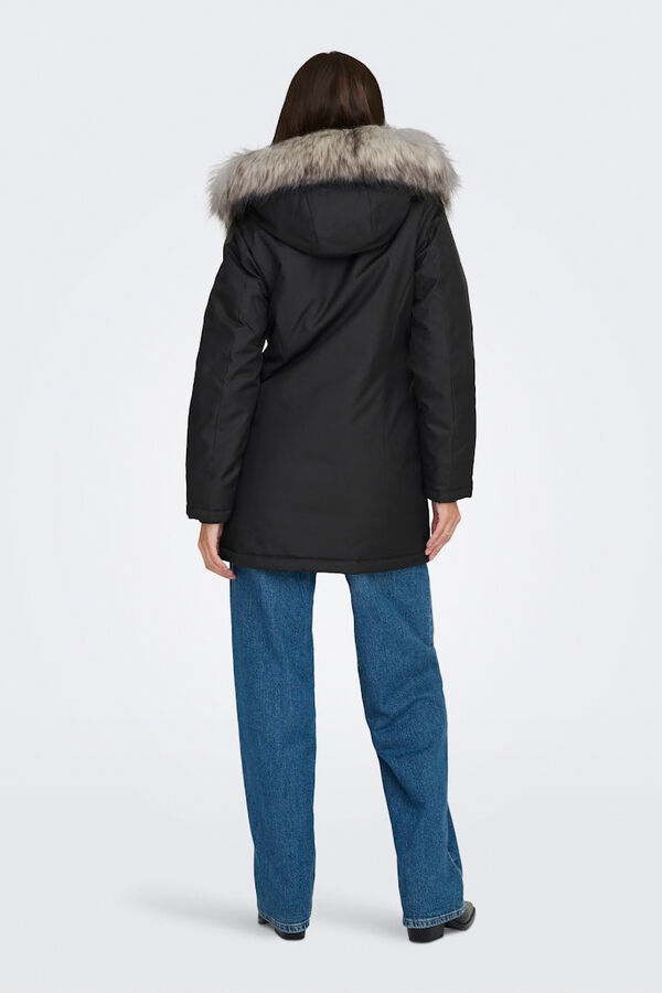 Only Parka com capuz e pele preto
