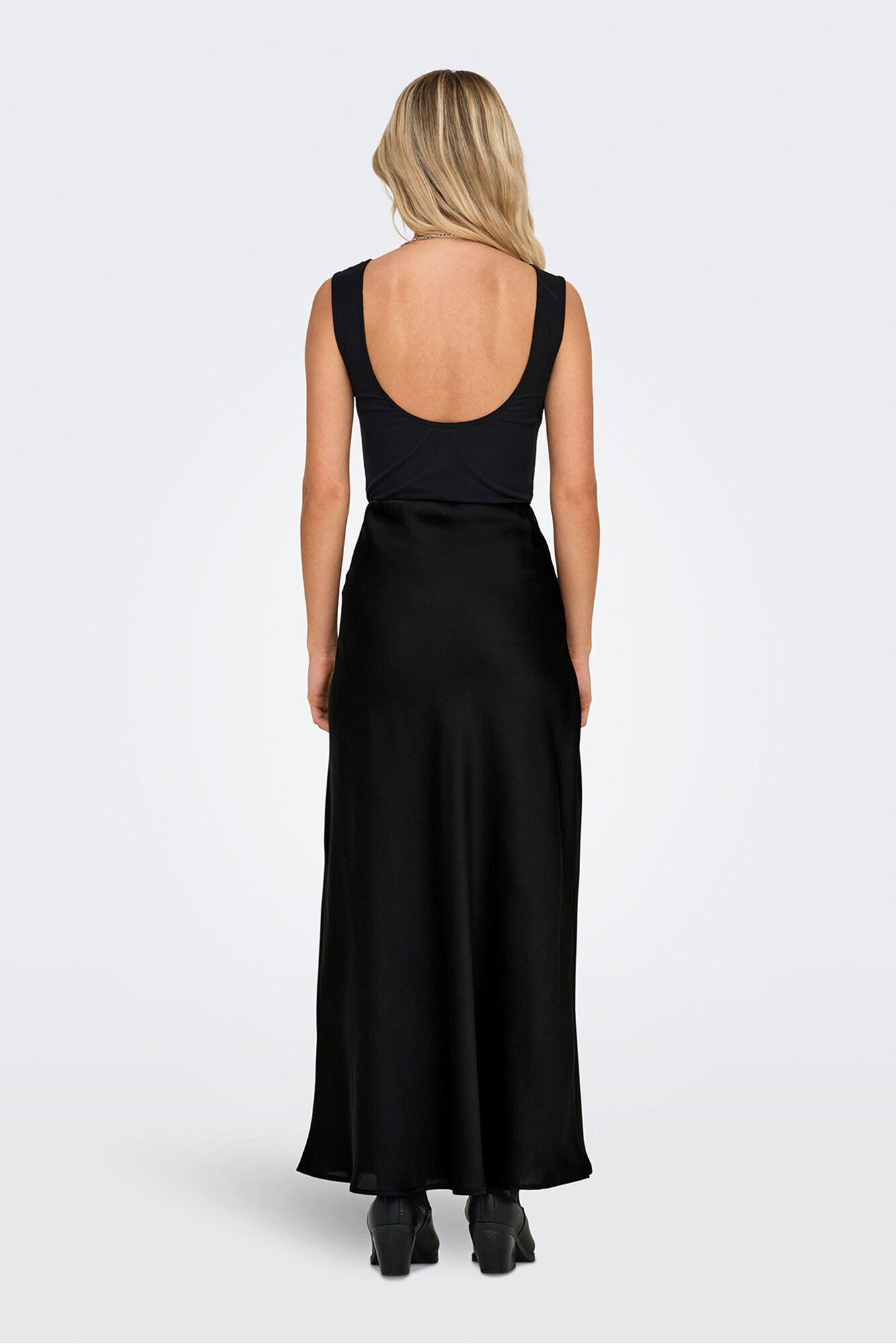 Only Falda larga sat&eacute;n