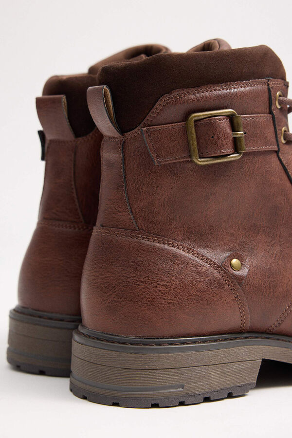 Springfield Military-style boots with buckle detail brun