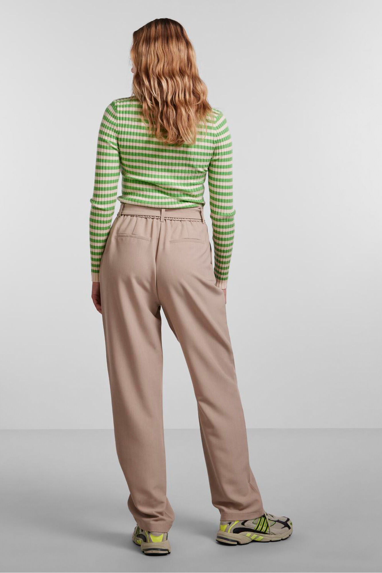 Pieces Cal&ccedil;as direitas de cintura alta