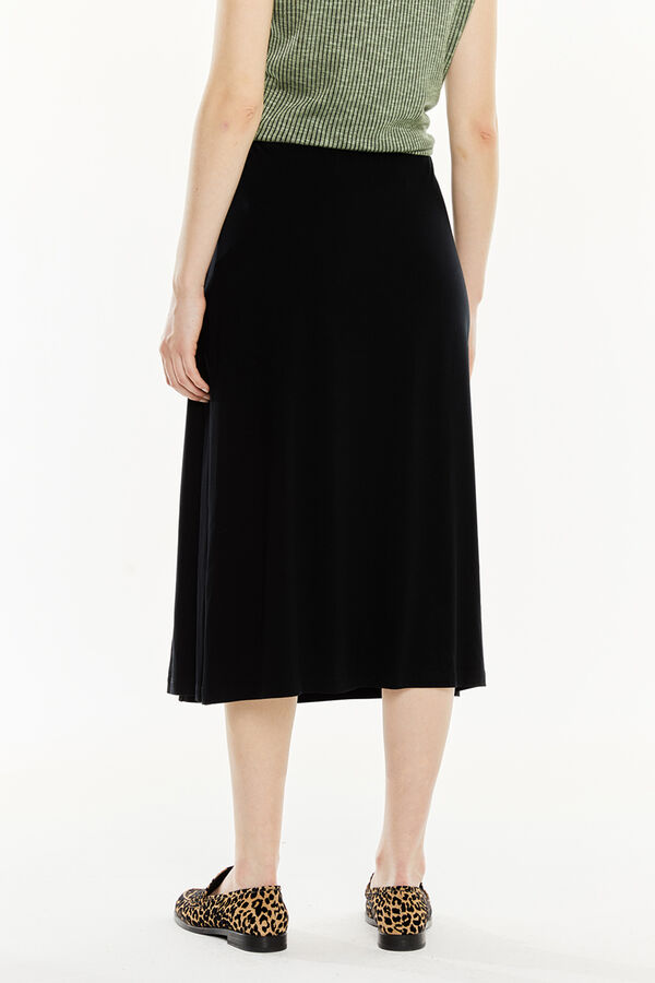 System Action Falda larga evas&eacute; negro