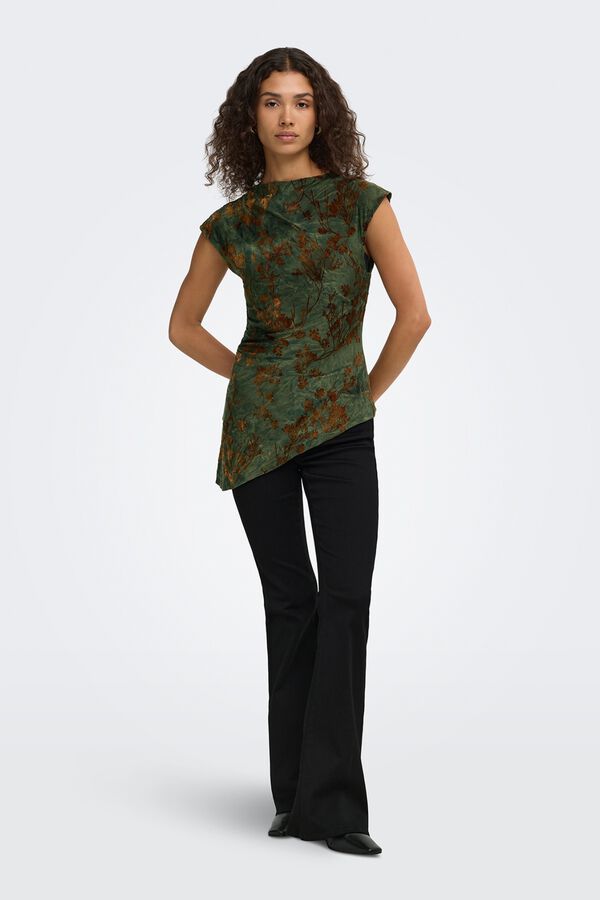 Only Top assim&eacute;trico estampado floral verde