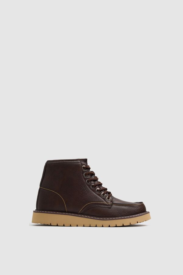 Inside Moc toe mid-calf lace-up boots nude