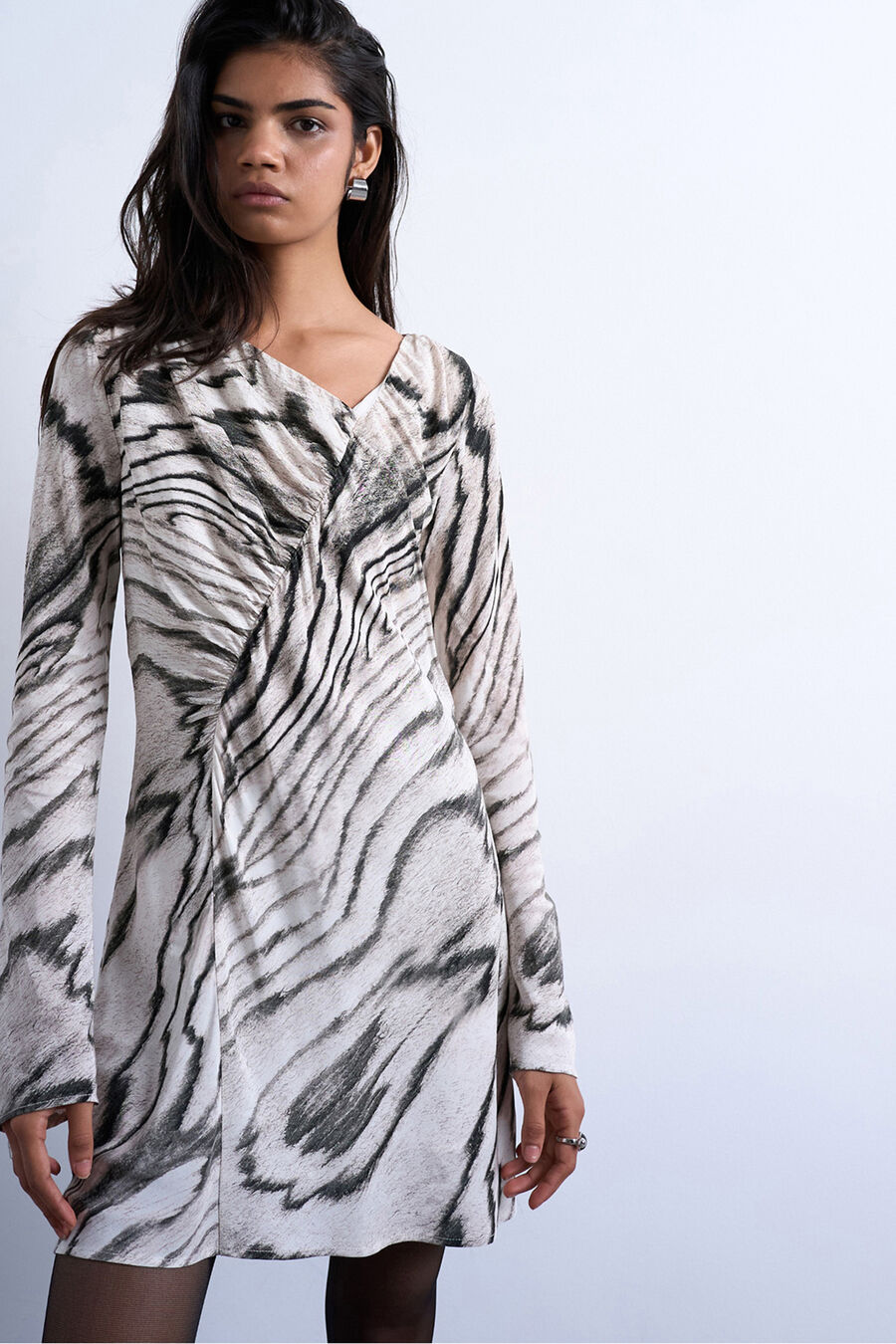 Vestido mini asimétrico