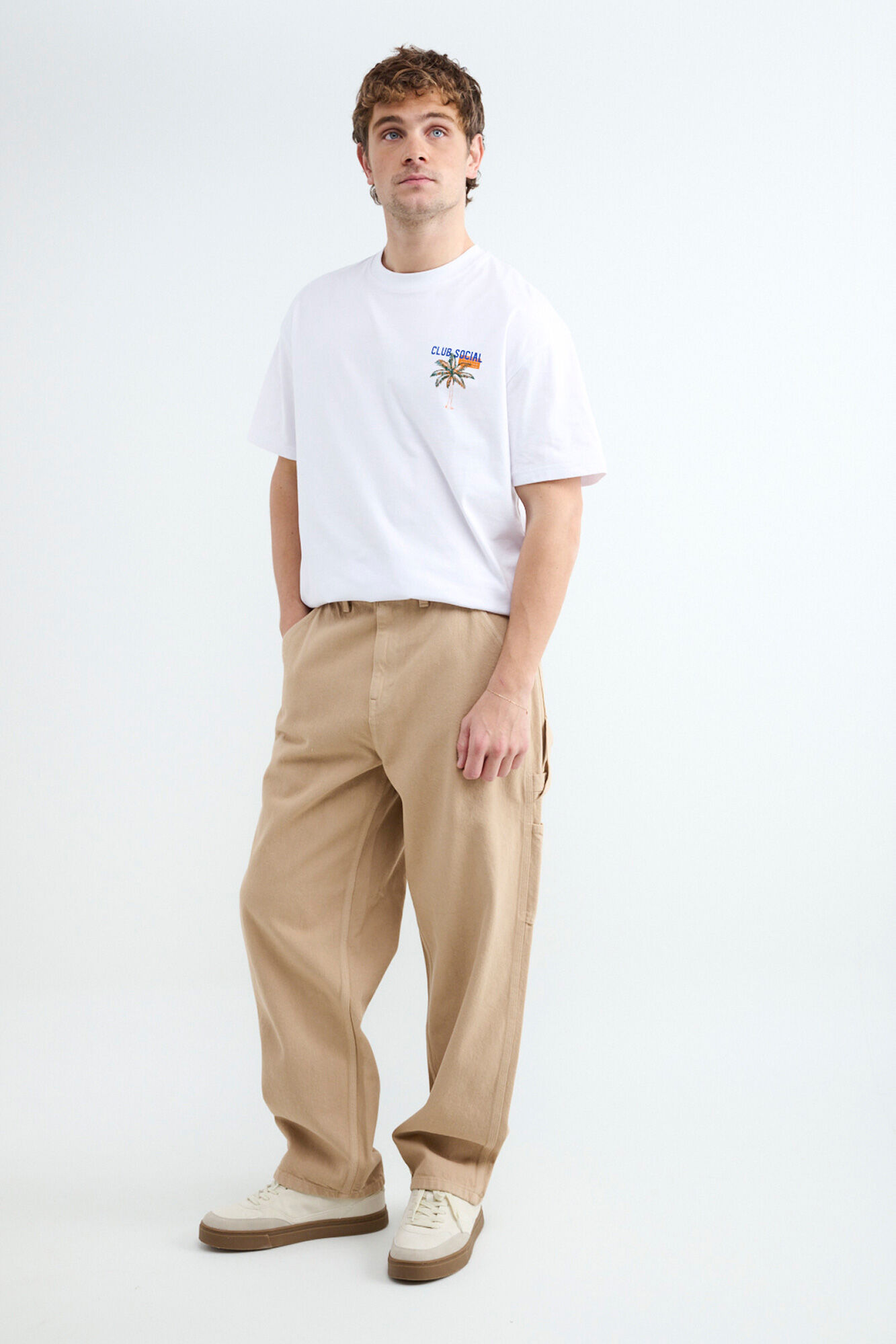 Balmohk Pantal&oacute;n carpenter