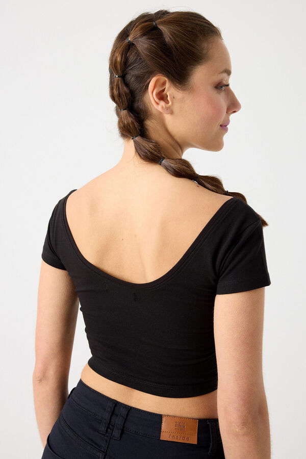 Springfield T-Shirt Cropped-Länge Ausschnitt Rücken schwarz