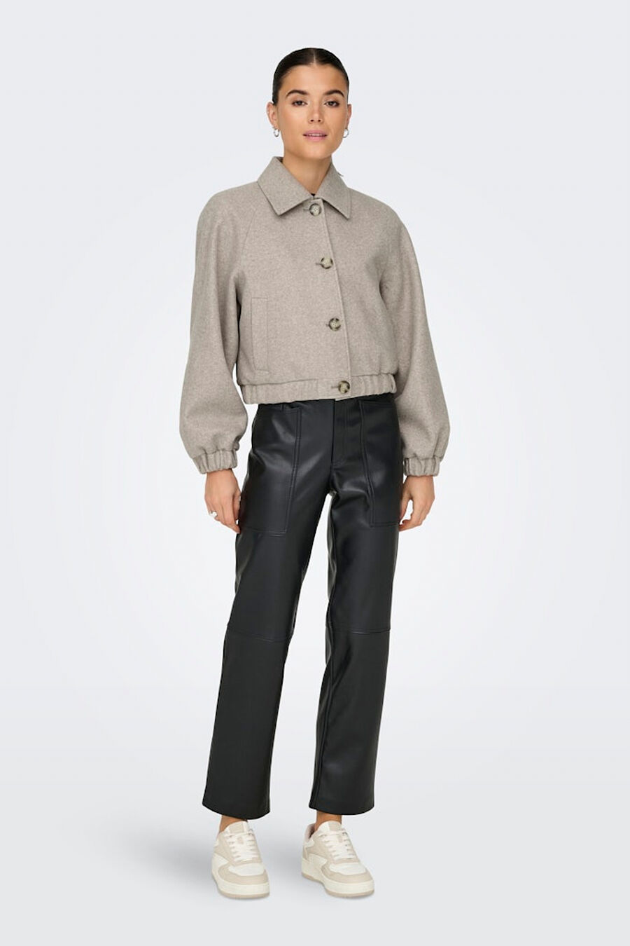 Chaqueta corta botones