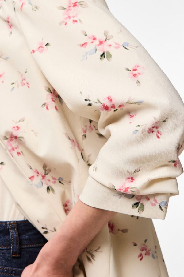 Pieces Floral print three-quarter sleeve blazer white