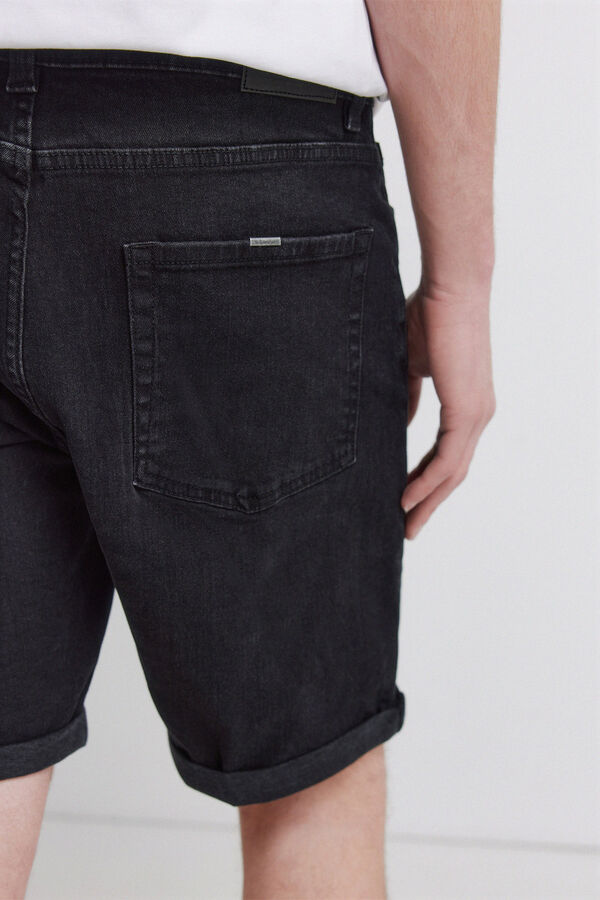 Springfield Black basic slim fit Bermuda shorts black