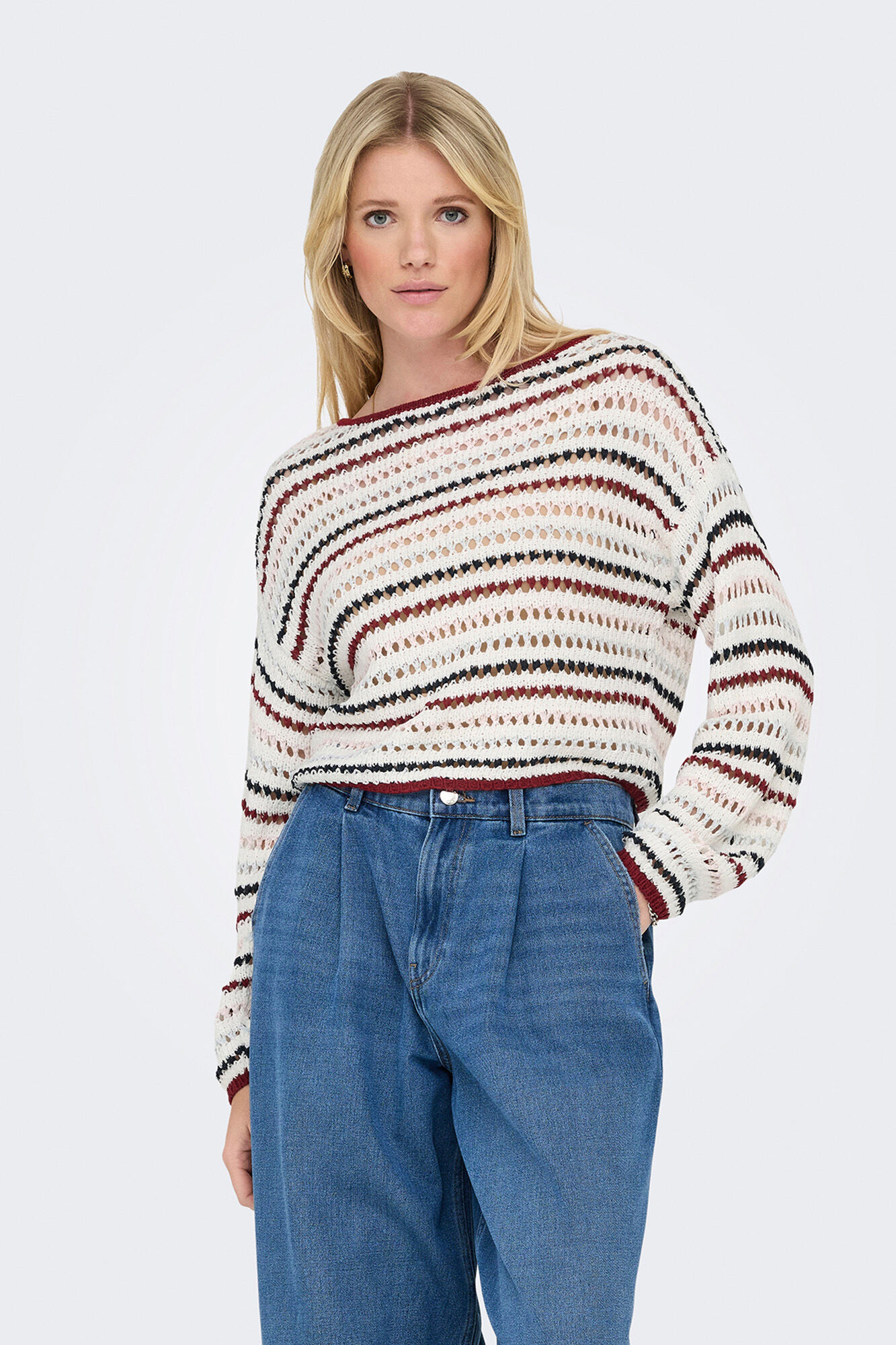 Only Su&eacute;ter curto vazado 