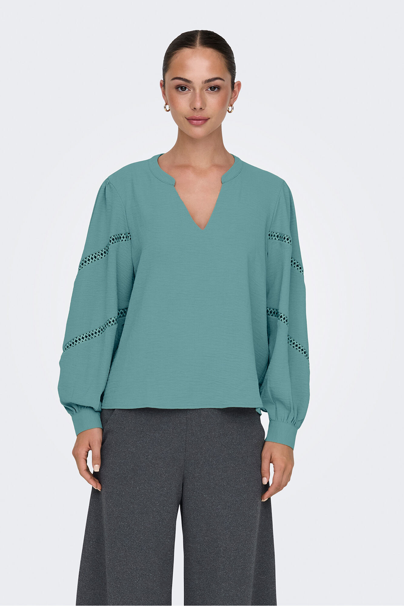 JDY Blusa manga larga bordada