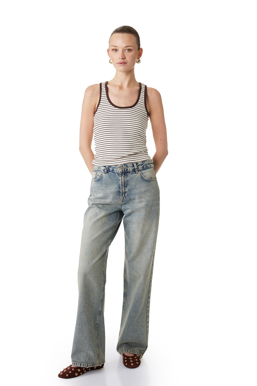 Vaqueros rectos tiro alto