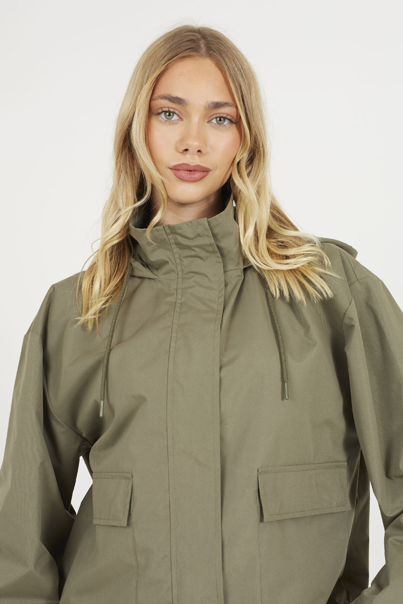 Brave Soul Chaqueta corta con capucha