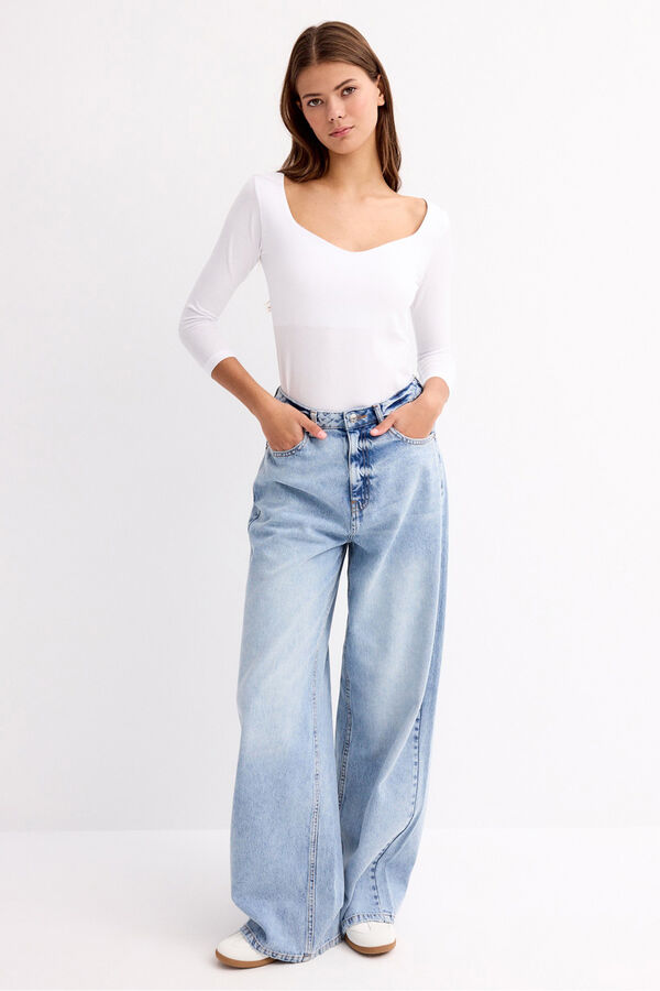 Inside T-shirt com decote em cora&ccedil;&atilde;o branco