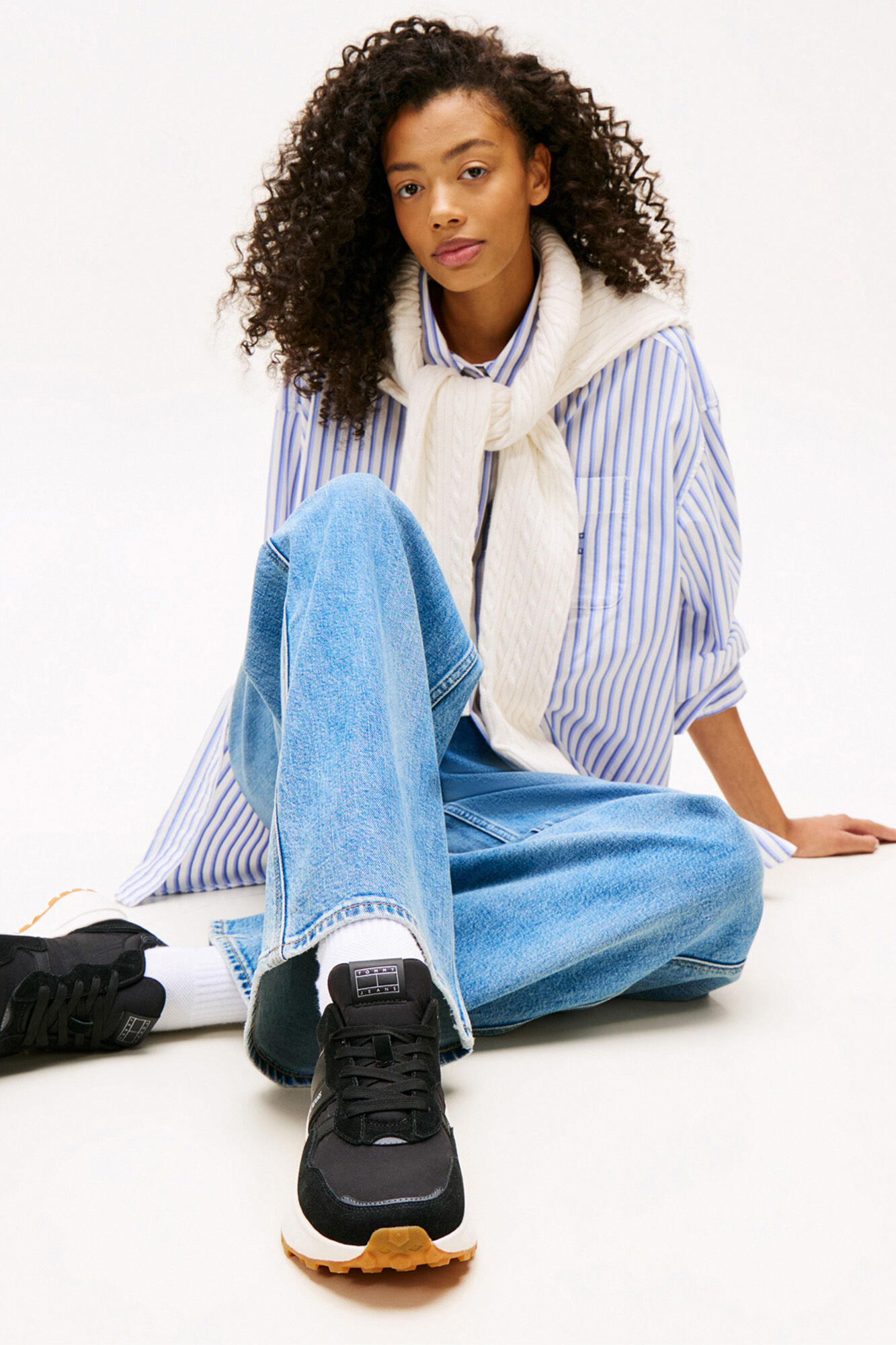 Tommy Jeans T&ecirc;nis Tommy Jeans preto com sola caramelo