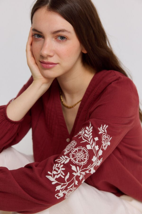 Springfield Embroidered romantic blouse red