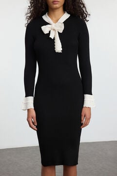 Trendyol Vestido com detalhe de la&ccedil;o