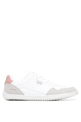 XTI Wide fit trainers white