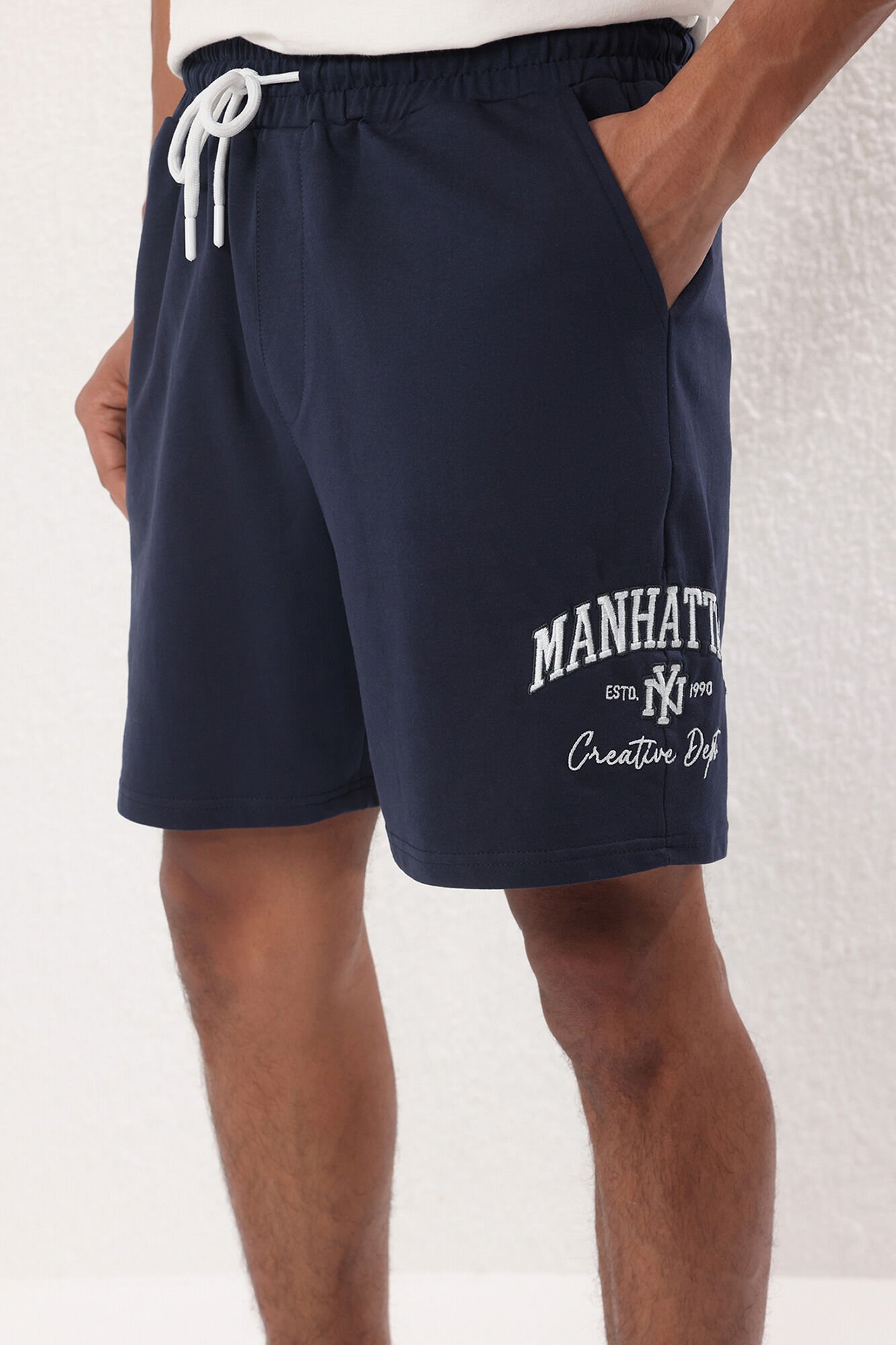 Trendyol Pantal&oacute;n corto jogger