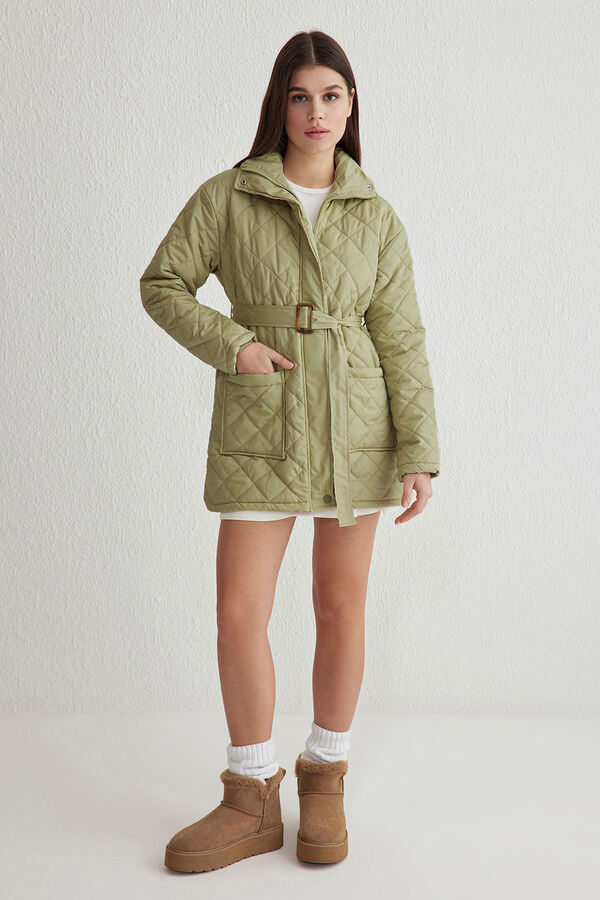 Trendyol Abrigo acolchado verde