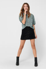 Only Saia curta de veludo cotelê preto