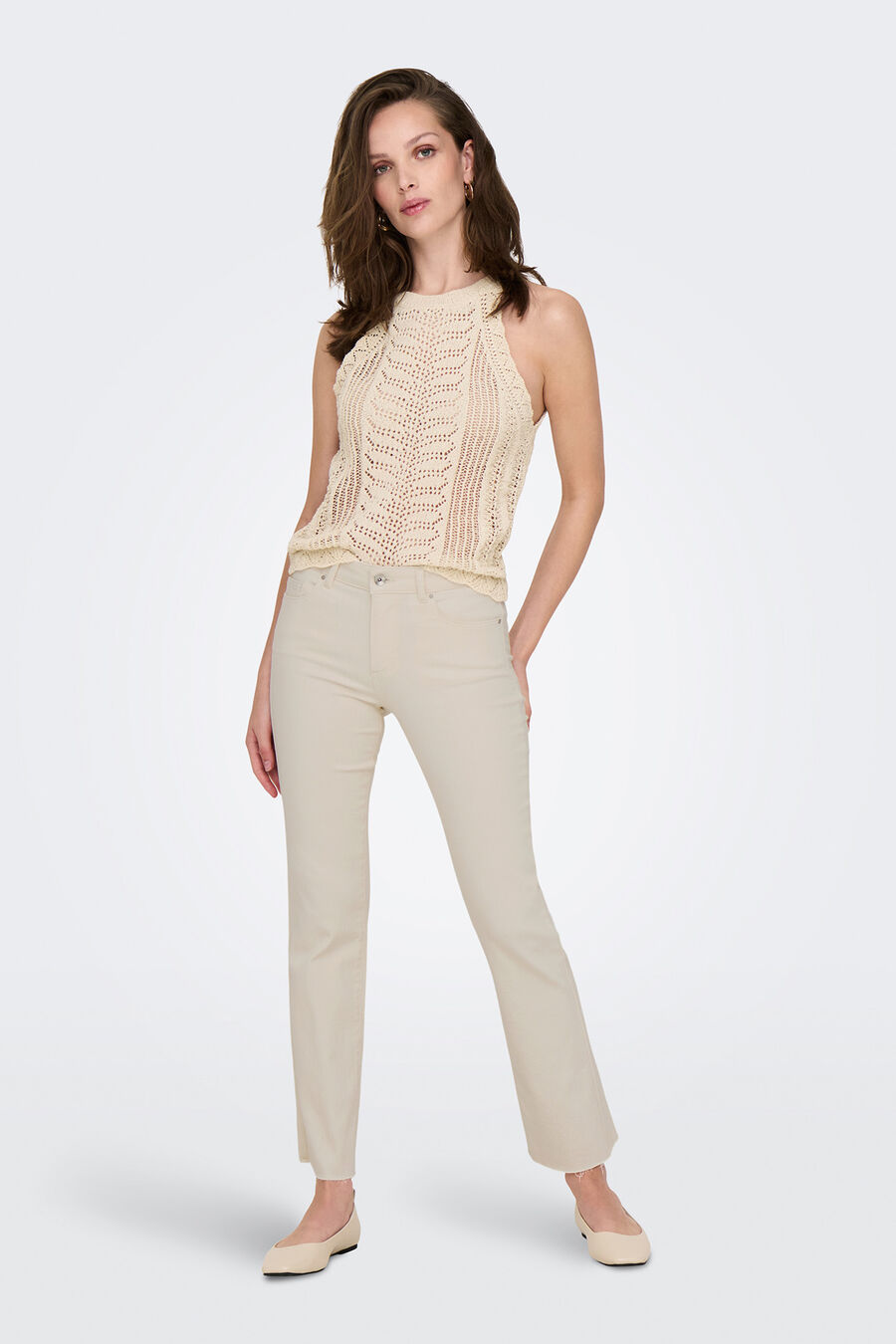 Jeans crop flare cintura media