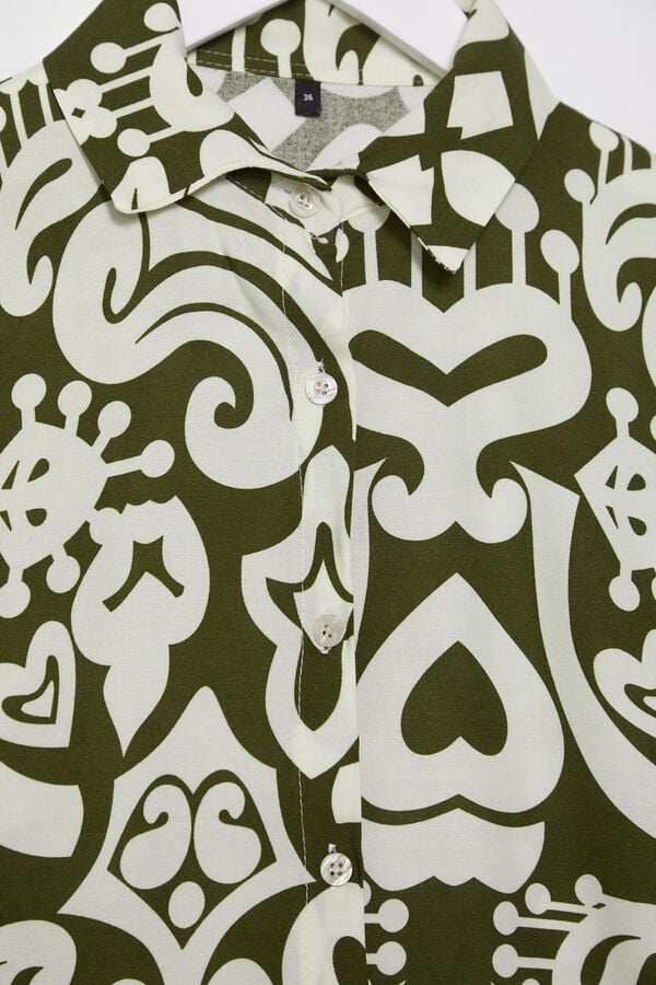 Trendyol Conjunto estampado fluido kaki