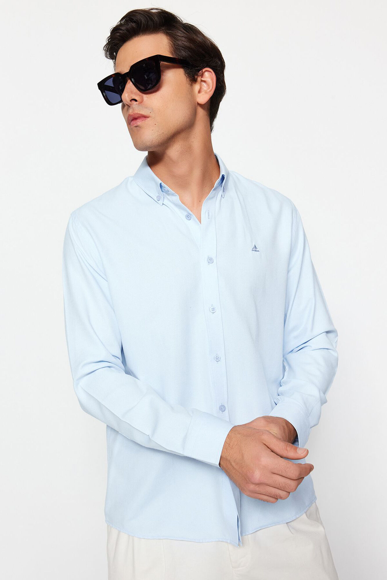 Trendyol Camisa b&aacute;sica regular