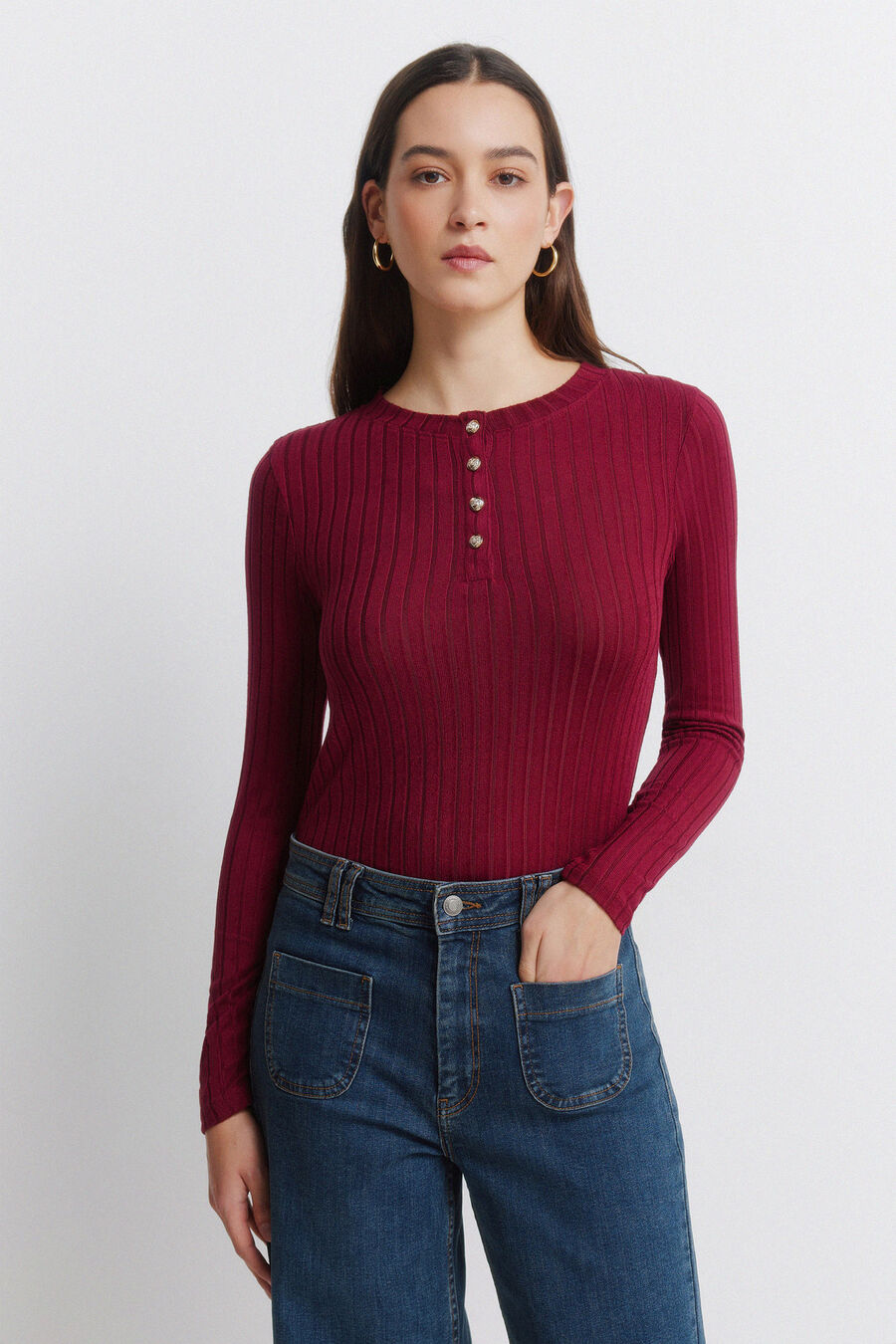 Camiseta canalé cuello botones