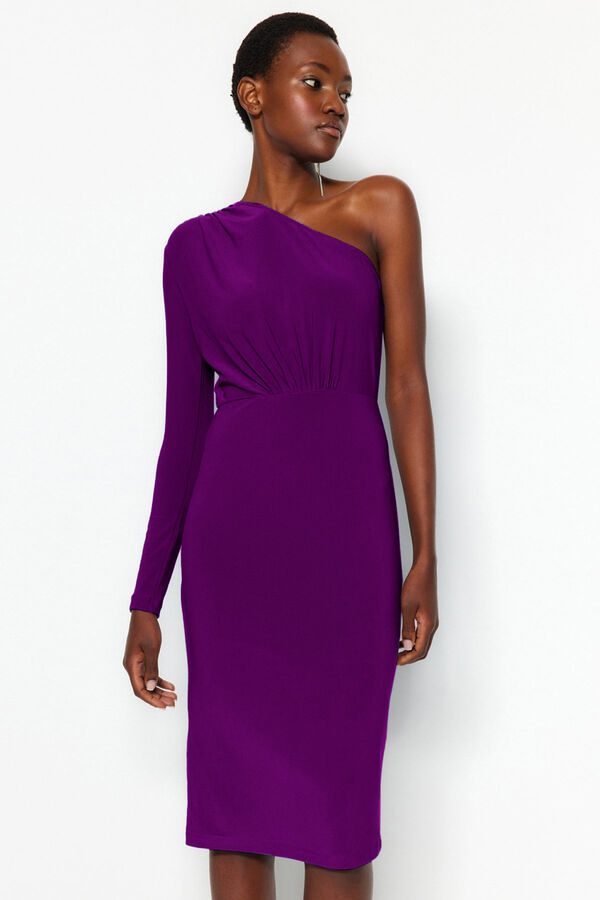 Trendyol Vestido de punto midi con hombro descubierto morado/lila