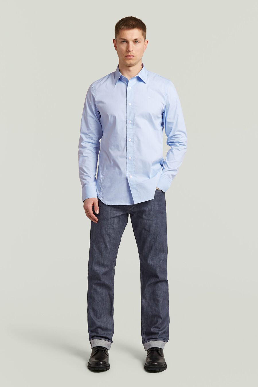 Camisa de manga larga y corte ajustado