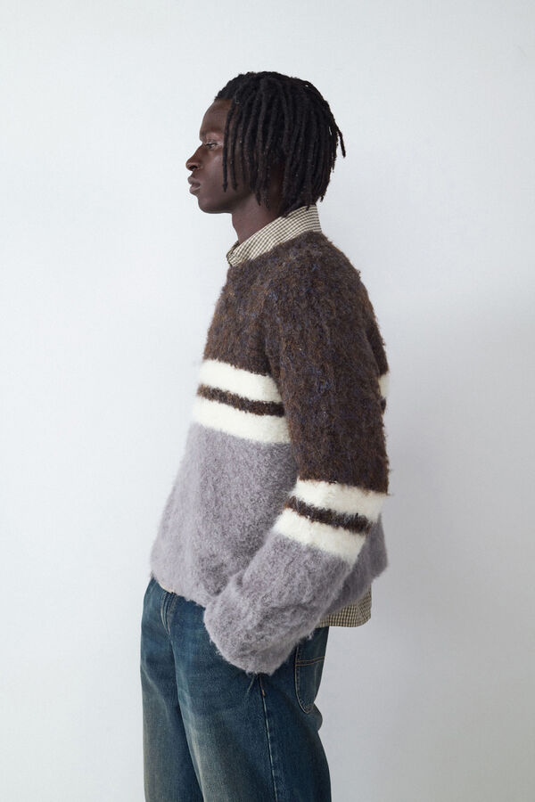 Balmohk round neck sweater with lines black