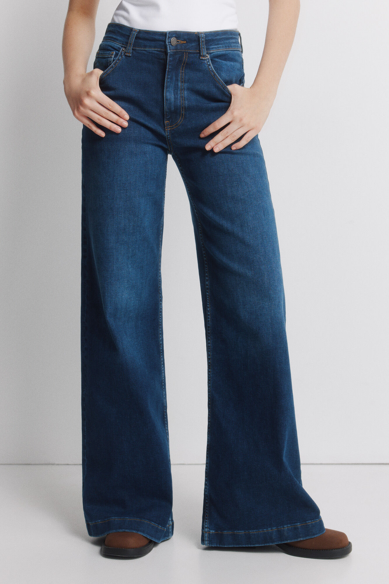 Springfield Wide high-rise jeans