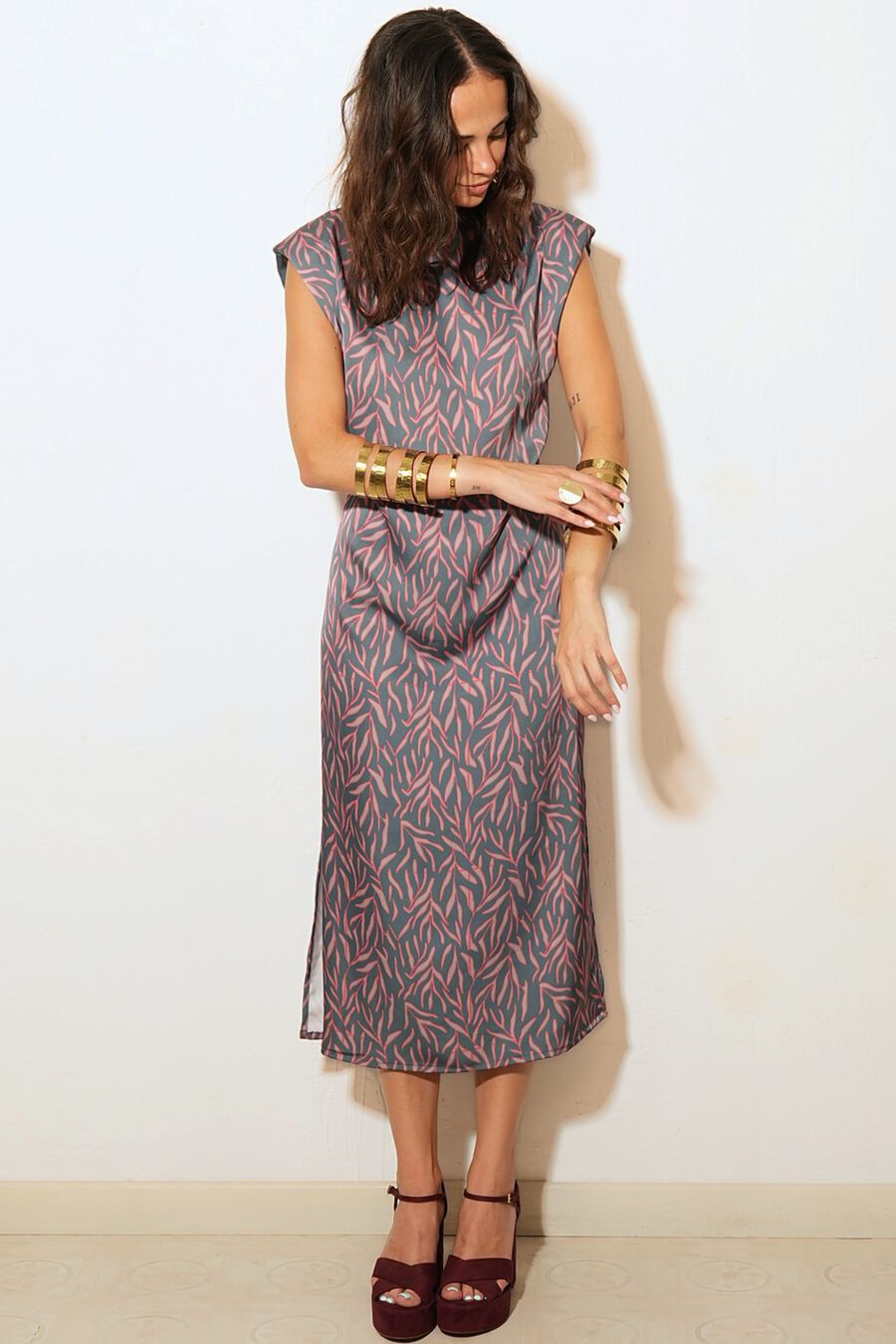 Vestido midi hombreras