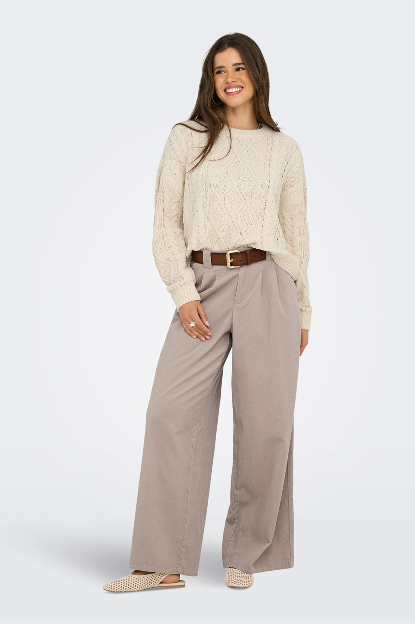 Only Pantal&oacute;n wide leg de pinzas