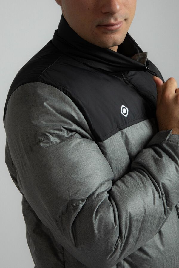Izas Ultralight fibre jacket black