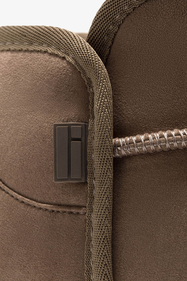 D. Franklin Low Nordic ankle boots nude