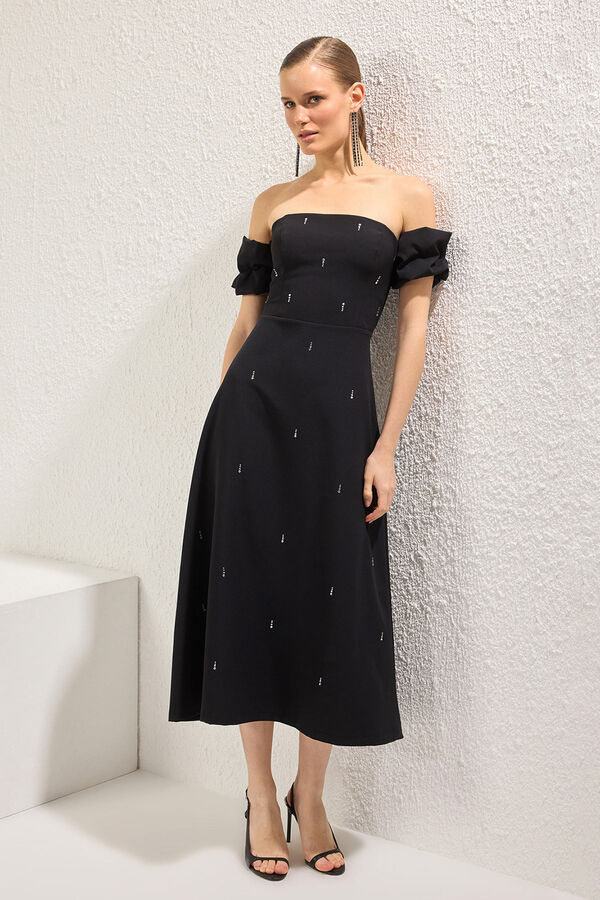 Trendyol Vestido com decote descoberto preto