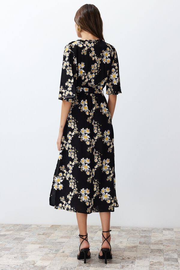 Trendyol Vestido midi estampado negro