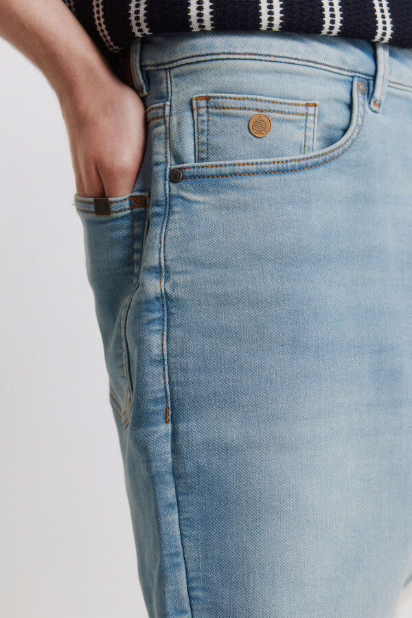 Springfield Light wash knit denim Bermuda shorts blue