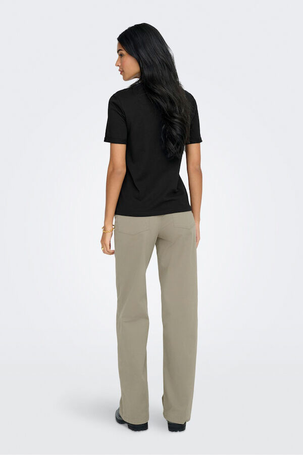 Only Camiseta texto frontal negro