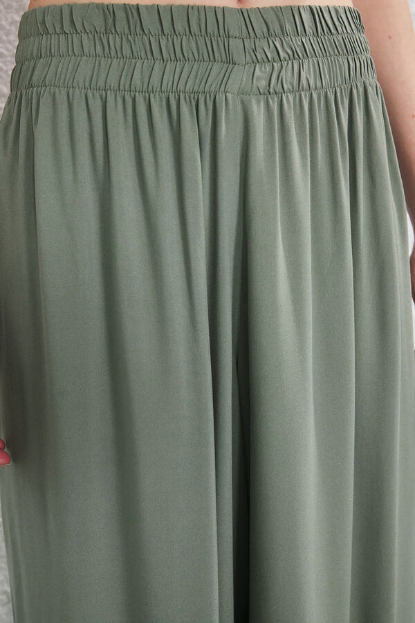 Trendyol Pantalones anchos ligeros kaki