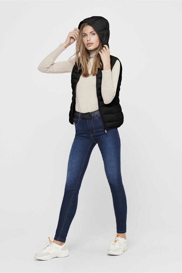 Only Mid-season vest black