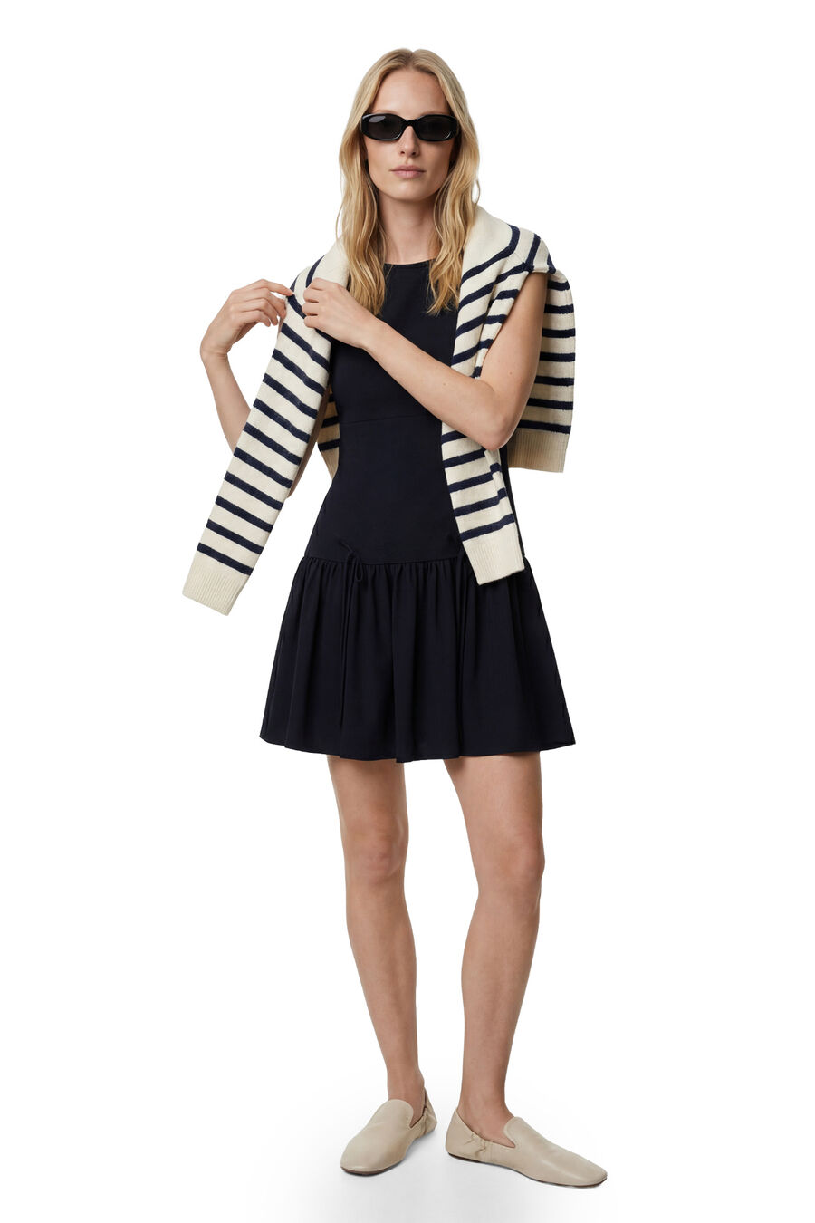 Minivestido con volantes